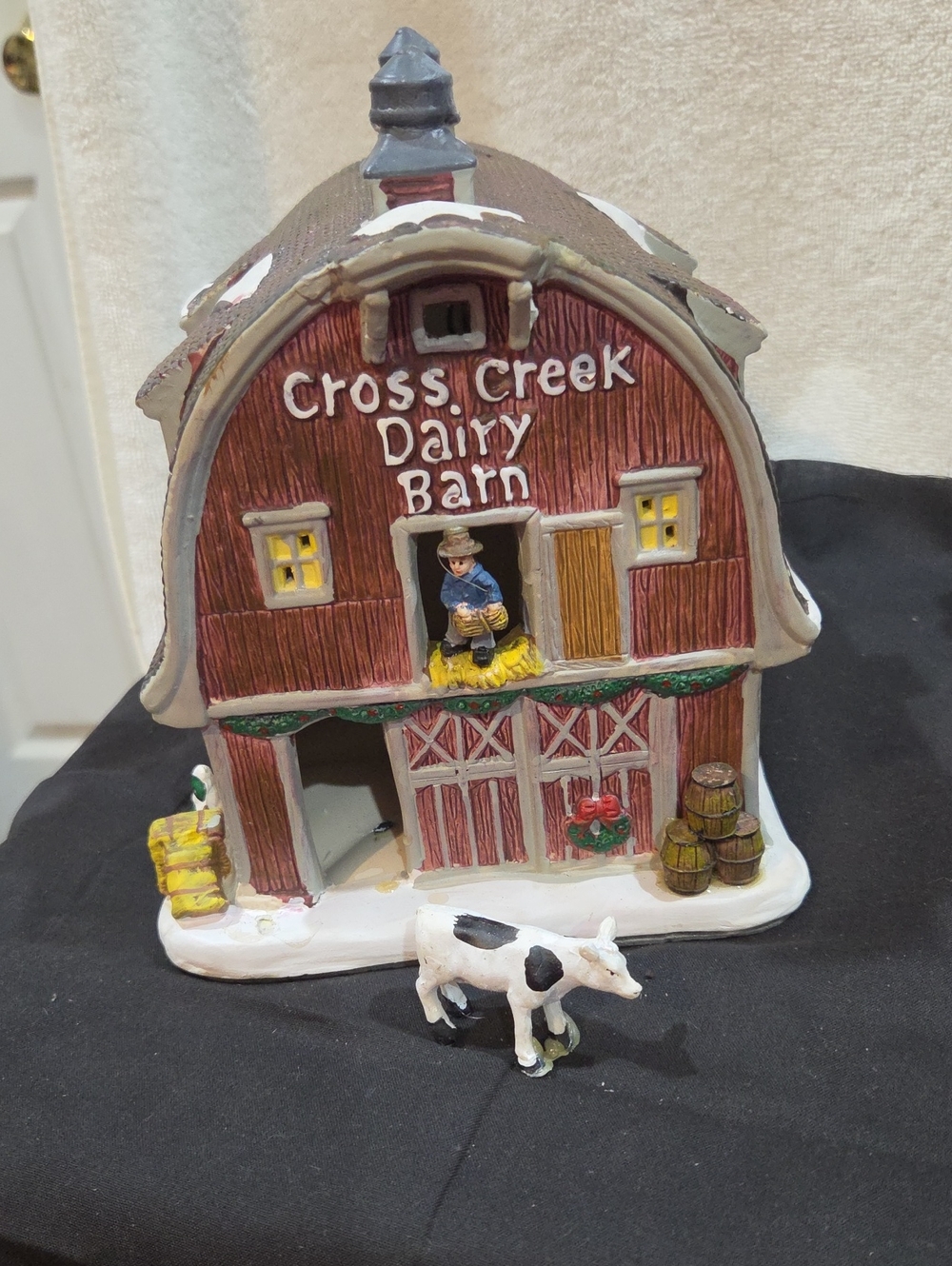 CROSS CREEK DAIRY BARN HOLIDAY VILLAGE HOUSE